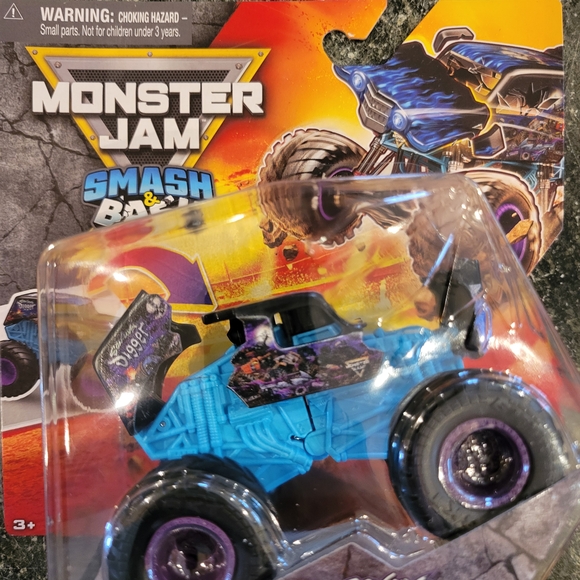 Monster Jam Series 2 Smash & Bash - Picture 3 of 4